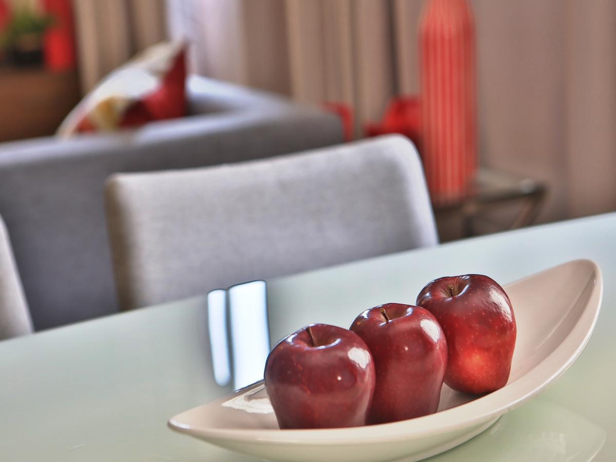 Valero Grand Suites By Swiss-Belhotel Makati City Ngoại thất bức ảnh